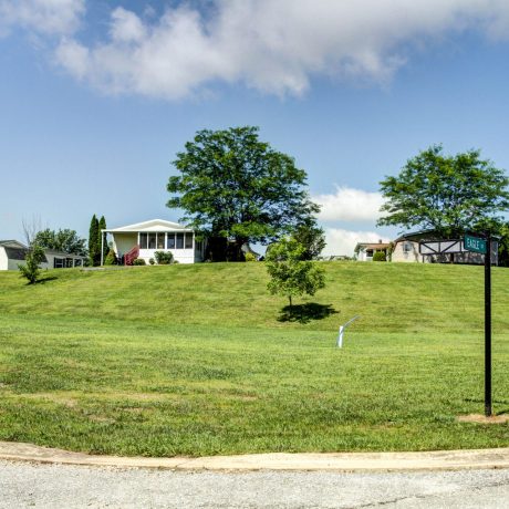 Eagle View MHC Corner Lot