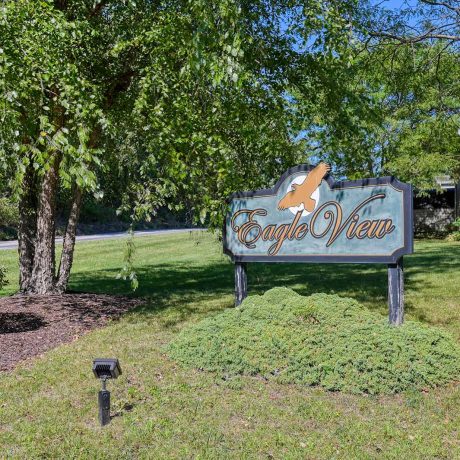 Eagle View sign
